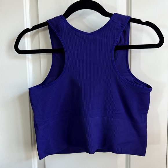 H&M Move Sports Bra - Picture 3 of 3